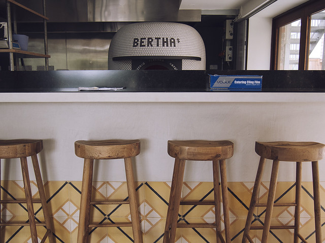 best pizza in bristol bertha's sourdough pizzeria being little food blog travel fashion lifestyle blogger
