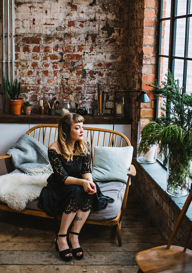 vintage inspired christmas party outfit audrina dress joanie the forge bristol blogger fashion blogger lauren jayne hall photographer