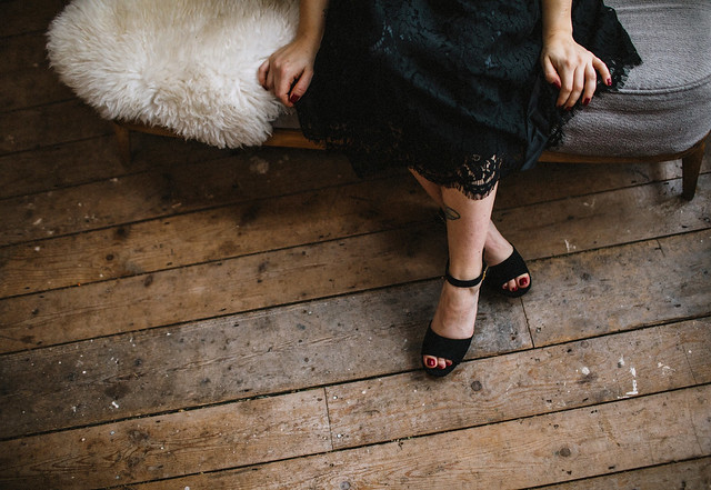 vintage inspired christmas party outfit audrina dress joanie the forge bristol blogger fashion blogger lauren jayne hall photographer