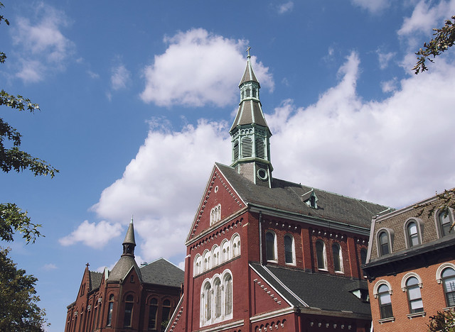 a guide to brooklyn : being little. british uk travel blogger usa america new york brooklyn city guide eating out vintage shopping williamsburg hipster being little