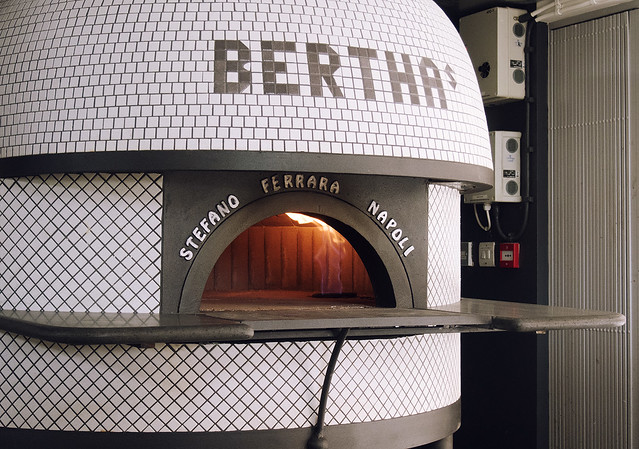 best pizza in bristol bertha's sourdough pizzeria being little food blog travel fashion lifestyle blogger