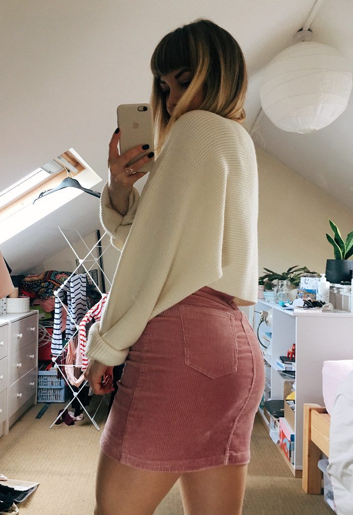 Autumnal Instagram Outfits : being little. Autumn winter 2017 outfit lookbook lyzi unwin millenial pink cord monki skirt cropped jumper uniqlo u