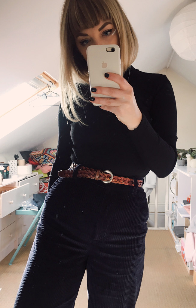Autumnal Instagram Outfits : being little. Autumn winter 2017 outfit lookbook corduroy cos wide leg trousers high neck uniqlo top vintage lyzi unwin