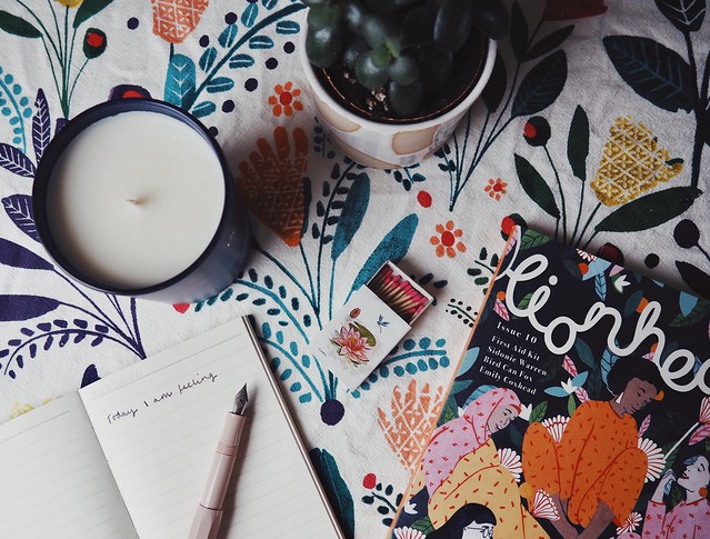 Finding Calm At Christmas - being little blog lyzi unwin cowshed soy candle lionheart magazine deal with christmas stress overwhelm introvert at christmas