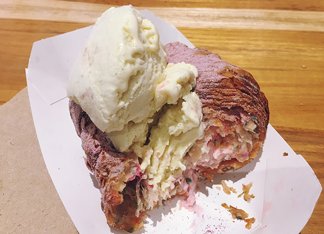 New York City Guide : being little
