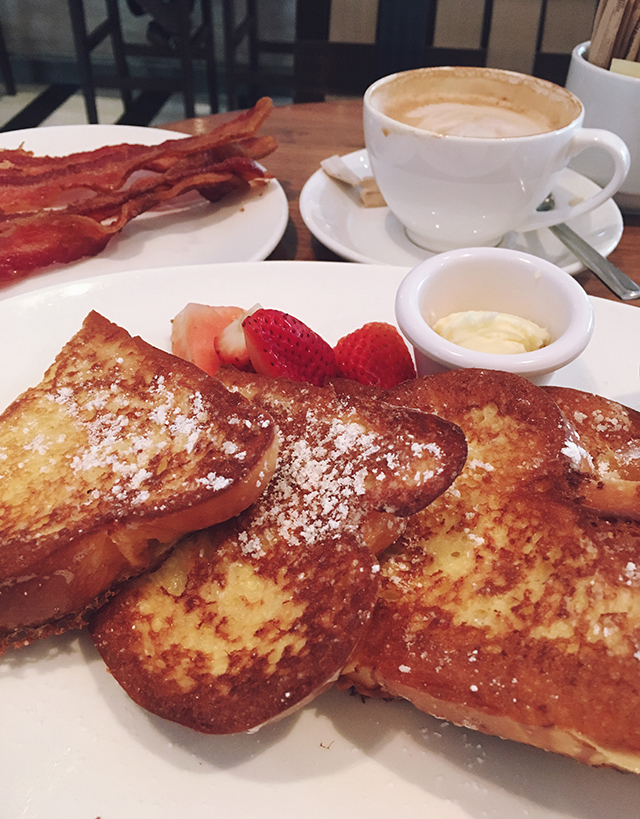 New York City Guide : being little