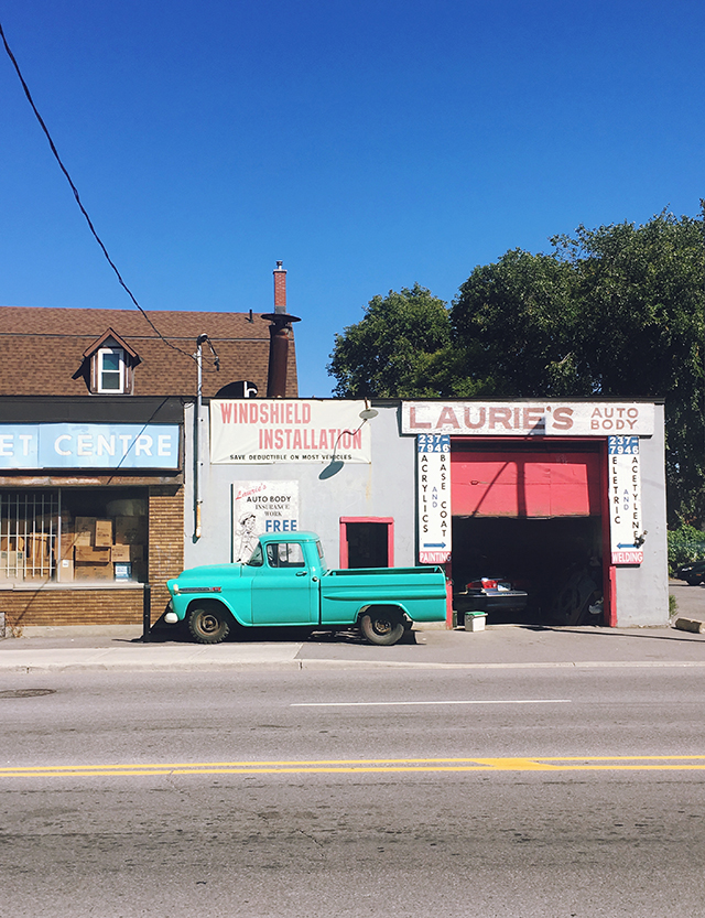 Laurie's vintage truck, Ottawa solo travel blog to ottawa canada
